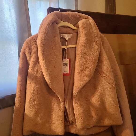 Faux fur jacket - Picture 6 of 9